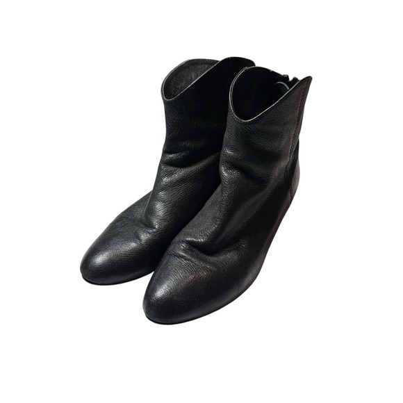 Stuart Weitzman Shoes - STUART WEITZMAN‎ Womens Black Pebbled Leather Ankle Boots Size 8 Back Zip